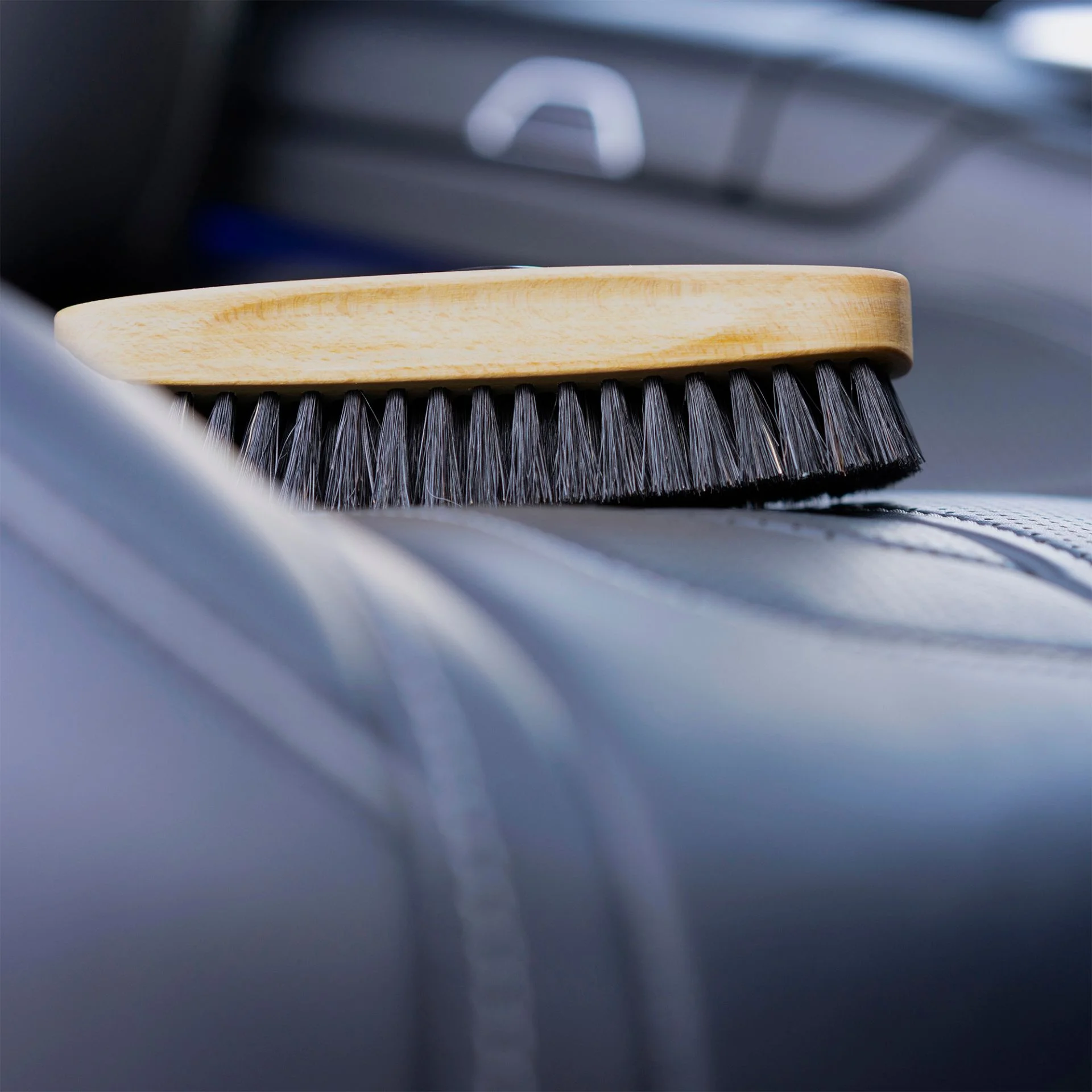 ServFaces Leather & Interior Brush – ručně vyráběný kartáč na kůži a interiér – náhled 2