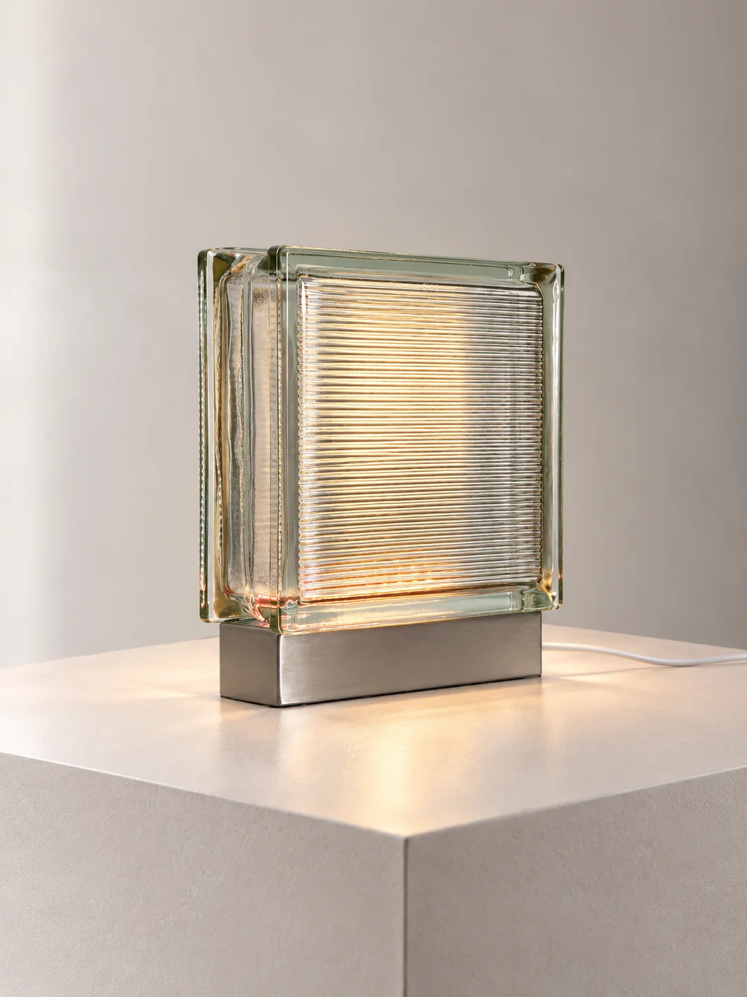LOUVER